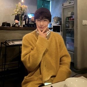 Meet your Posher, Chiwoo